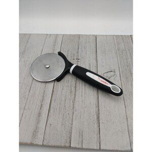 Betty Crocker Pizza Cutter Slicer 3 1/2" Wheel Stainless Steel Soft Grip Handle
